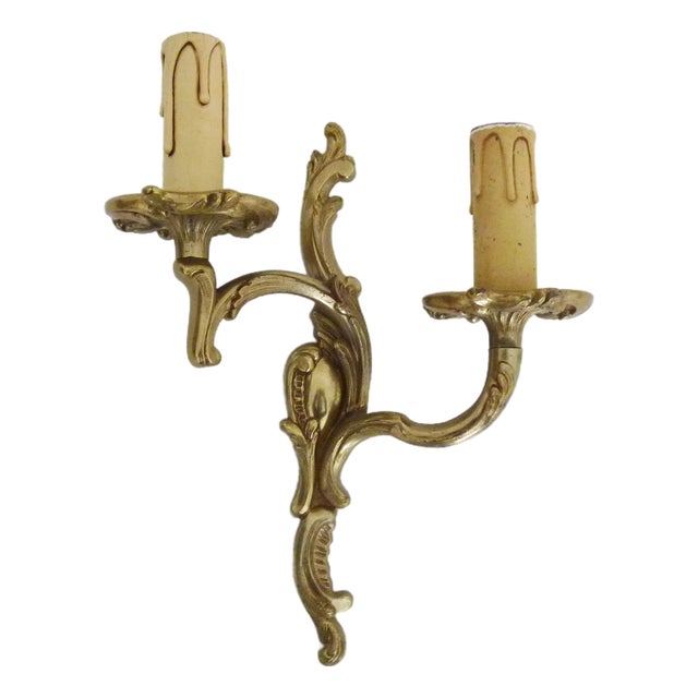 One Double-Light Bronze Wall Sconce with Acanthus Leaf Motif, 1950s For Sale