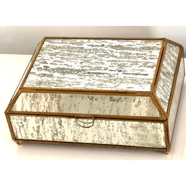 Late 20th Century Vintage Brass and Mirrored Mercury Glass Lidded Box For Sale - Image 5 of 10