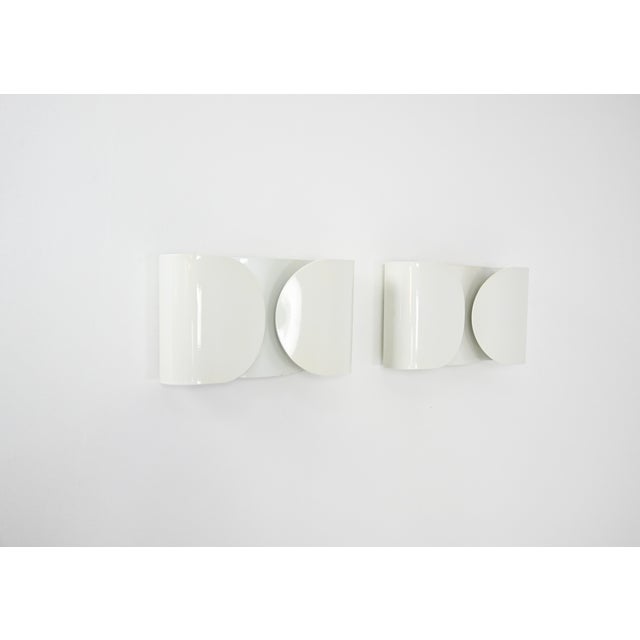 Mid-Century Modern White Foglio Wall Lamps by Tobia and Afra Scarpa for Flos, 1960s, Set of 2 For Sale - Image 3 of 12