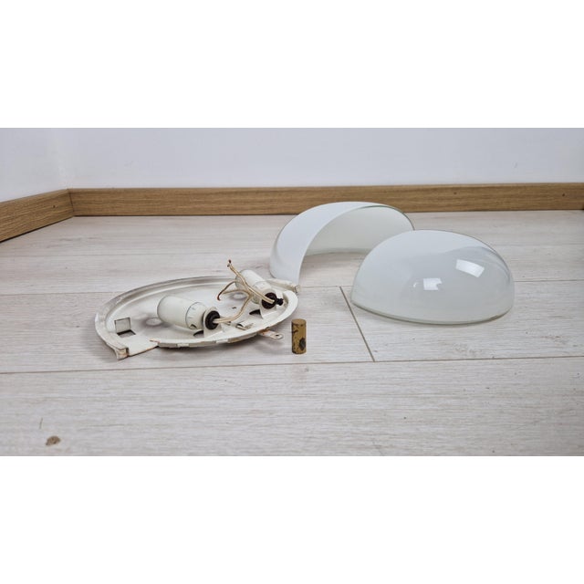 Small Mania Wall Lamp in Glass by Vico Magistretti for Artemide, 1960s For Sale - Image 6 of 12