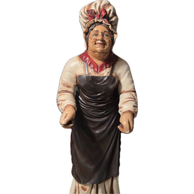 1990s Late 20th Century Granny Chef Statue With Serving Tray Display Piece For Sale - Image 5 of 15