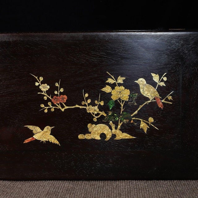 Late 20th Century Large Vintage Zitan Wood Treasure Box With Mother-of-Pearl Bird & Floral Inlay For Sale - Image 5 of 10