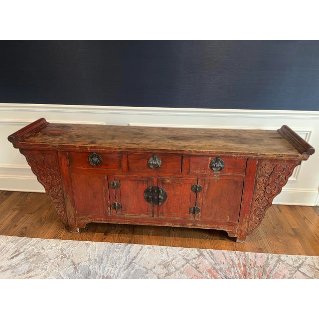 Early 19th Century Early 19th Century Antique Qing Dynasty Chinese Coffer Buffet with Everted Ends & Carved Flanges For Sale - Image 5 of 10