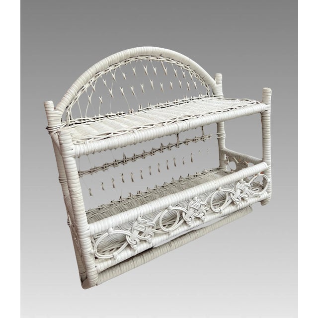 Attractive and very useful mounted wall shelf or organiser in a crisp white paint finish, in the style of Heywood...