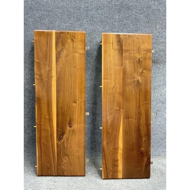 Mid-Century Walnut Pedestal Dining Table | Extendable Oval Table For Sale - Image 6 of 6