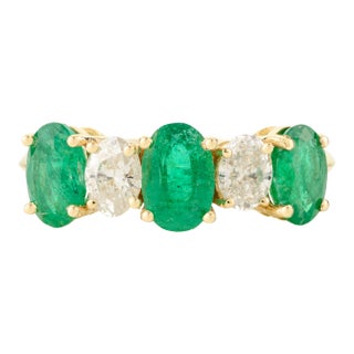 Modern Emerald Diamond Alternative Wedding Band Size 5 For Sale