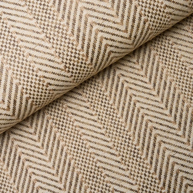 SAMPLE - Schumacher Zig Zag Paperweave Wallpaper In Flax For Sale