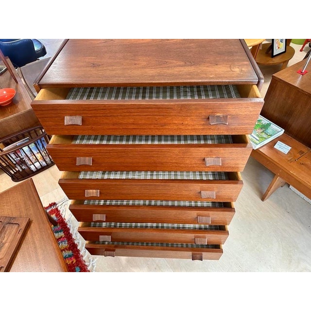 Brown 1950s Mid Century Danish Teak Highboy Dresser by Poul Volther For Sale - Image 8 of 17