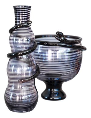 Vintage Cleopatra Purple Glass Carafe Vase and Footed Bowl by Ulrica Hydman-Vallien for Kosta Boda, 1989, Set of 2