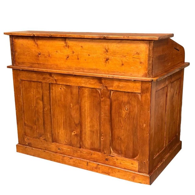 Vintage American Roll-Top Desk in Oak, 1920s For Sale - Image 9 of 12