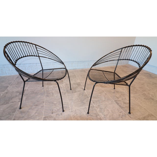 Pair of Mid-Century Modern Wrought Iron Hoop Lounge Chairs, C. 1950s–1960s For Sale - Image 9 of 13