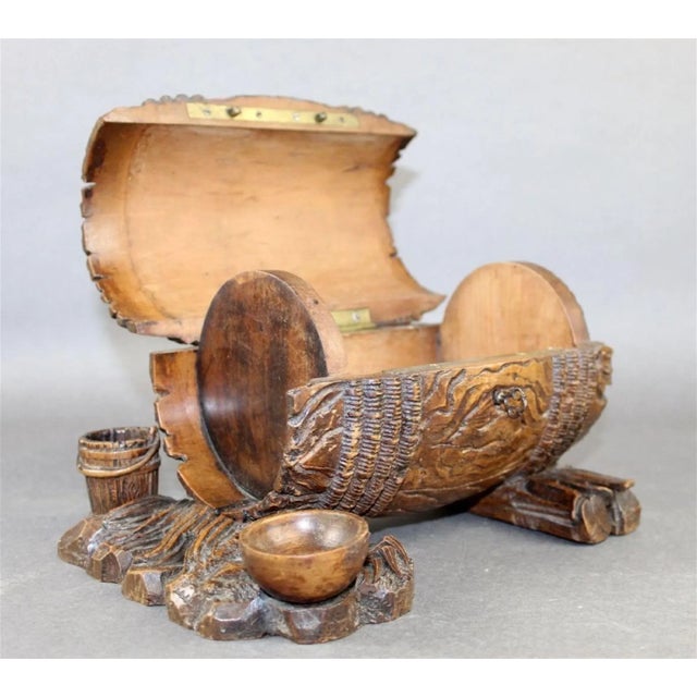 Antique French Black Forest Log Form Dresser Box For Sale In Atlanta - Image 6 of 8