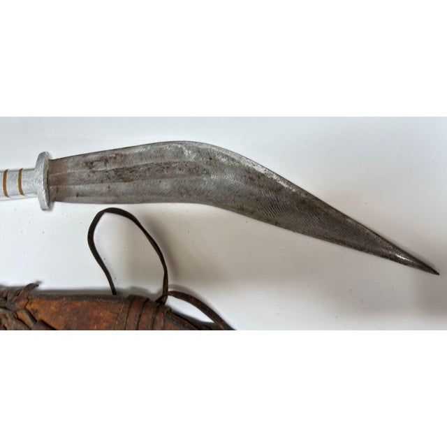 Brown Ethiopian Afar “Jile” Short Sword Dagger With Sheath Horn of Africa 1920s For Sale - Image 8 of 9