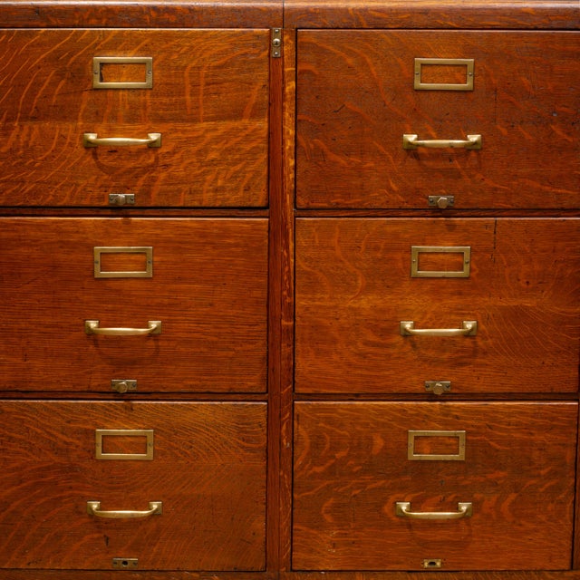 Antique Quarter Sawn Oak Double File Cabinet c.1908-1915 For Sale - Image 4 of 11