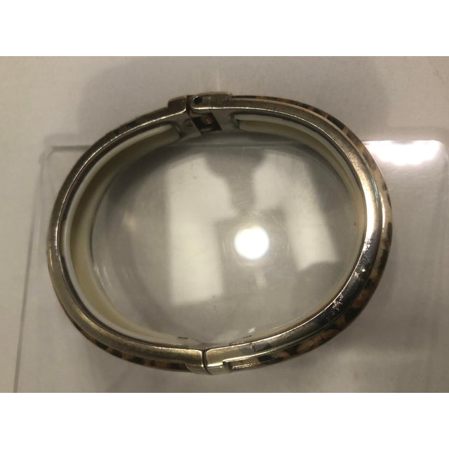 Mid-Century Modern 1980s Lucite Tortoise Clamper Bangle Bracelet For Sale - Image 3 of 11