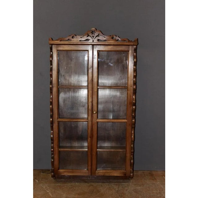Vitrine in Walnut, 19th Century For Sale - Image 9 of 11