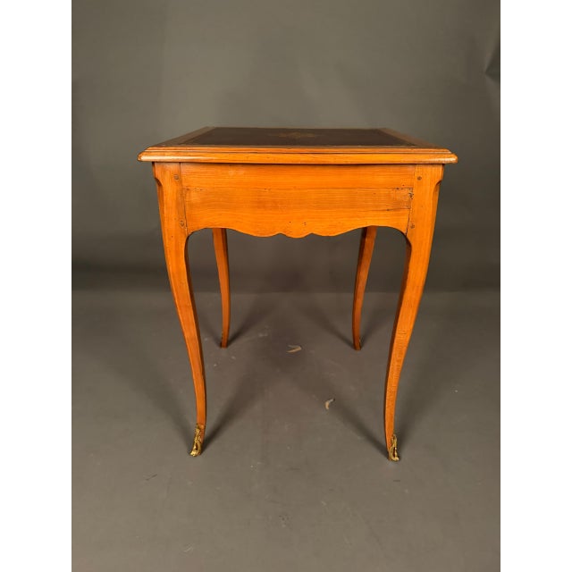 French French Louis XV Style Cherry Wood Side Table With Leather Top, Circa 1920 For Sale - Image 3 of 17