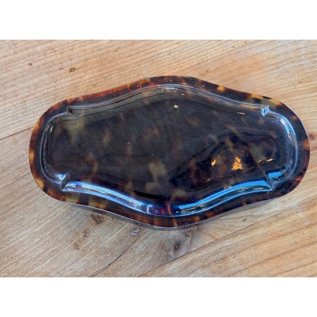 French Vintage French Serpentine Box With Hinged Lid and Latch For Sale - Image 3 of 6