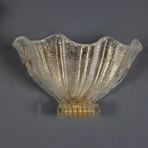 Shell-Shaped Gilt Murano Glass Sconce For Sale - Image 6 of 10