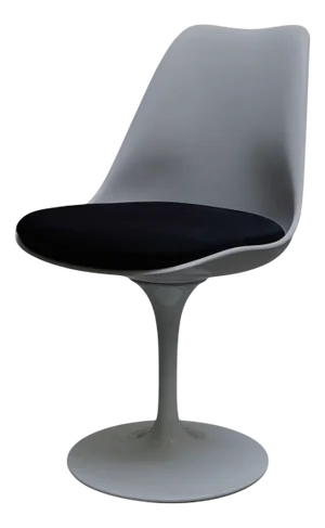 Mid-Century Modern White Tulip Base Dining Chair by Eero Saarinen, Italy, 1970s