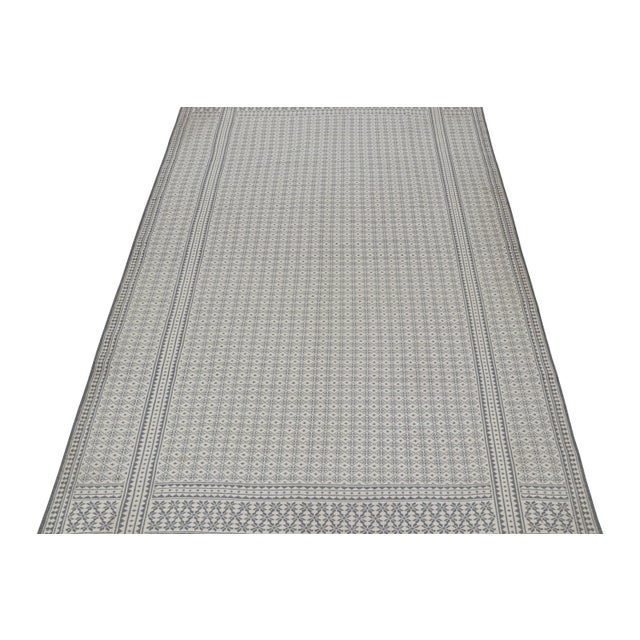 Rug & Kilim Rug & Kilim’s Zilu Style Kilim in White and Blue-Gray Geometric Pattern For Sale - Image 4 of 6