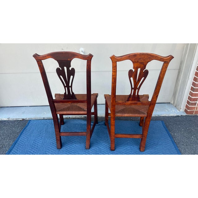 A Pair of New England Tiger Maple Chippendale Side Chairs With Rush Seats, Circa 1800 For Sale - Image 9 of 12