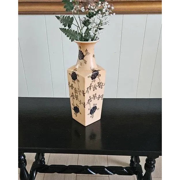 Peach Japanese Porcelain Vase, Decorated in Hong Kong Circa 1960, Mid-Century Style For Sale - Image 8 of 8