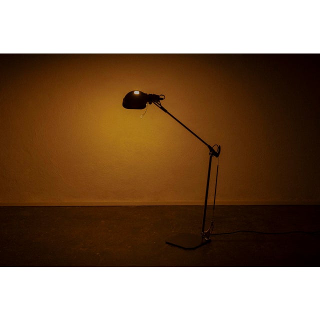 Contemporary Mandraki Table Lamp by Riccardo Blumer for Artemide, 1960s For Sale - Image 3 of 8