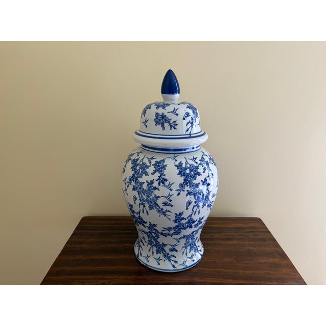 Late 20th Century Chinoiserie Large Blue and White Porcelain Ginger Jar For Sale - Image 5 of 8