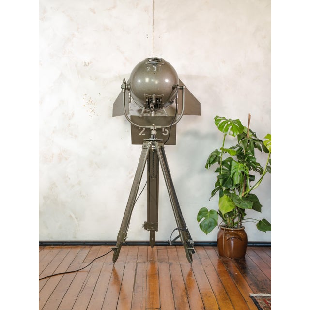 Fiberglass Film Studio Spotlight Floor Lamp from Mole-Richardson, England, 1950s For Sale - Image 17 of 18