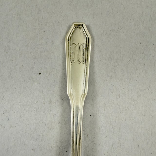 Metal 1913 Wallace Sterling Silver Somerset Pattern Tomato Server For Sale - Image 7 of 10