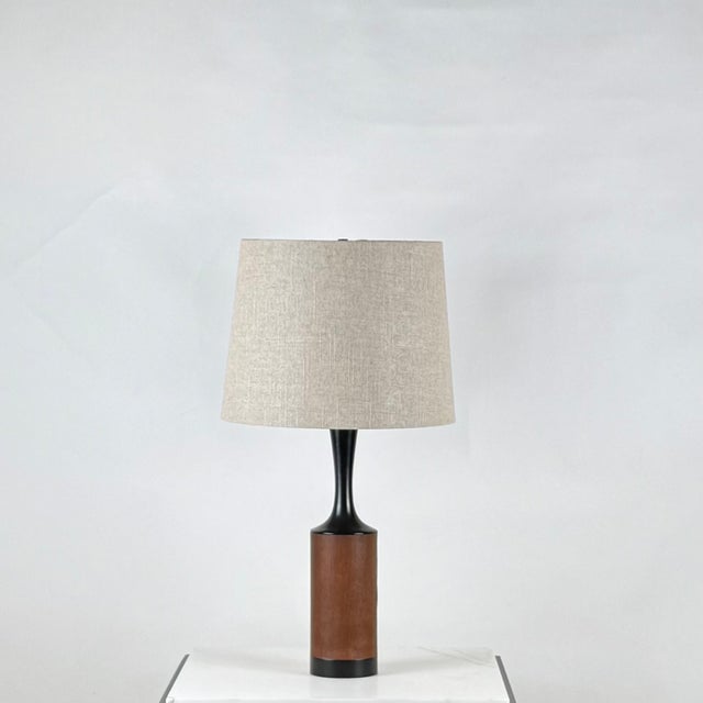 Laurel Lamp Company Pair of Slender Walnut Lamps With Custom Linen Shades by Laurel For Sale - Image 4 of 12