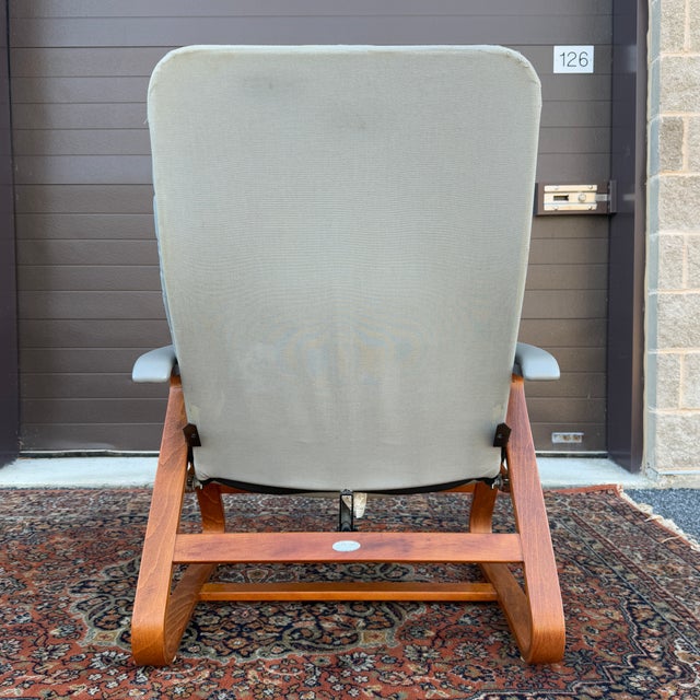 Mid Century Modern Plycraft Zero Gravity Reclining Lounge Chair in Gray Leather & Canvas For Sale - Image 12 of 18