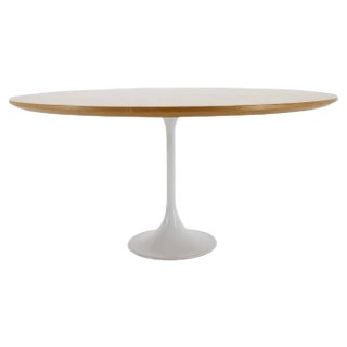 Mid-Century Tulip Table in Style of Eero Saarinen, 1970s For Sale