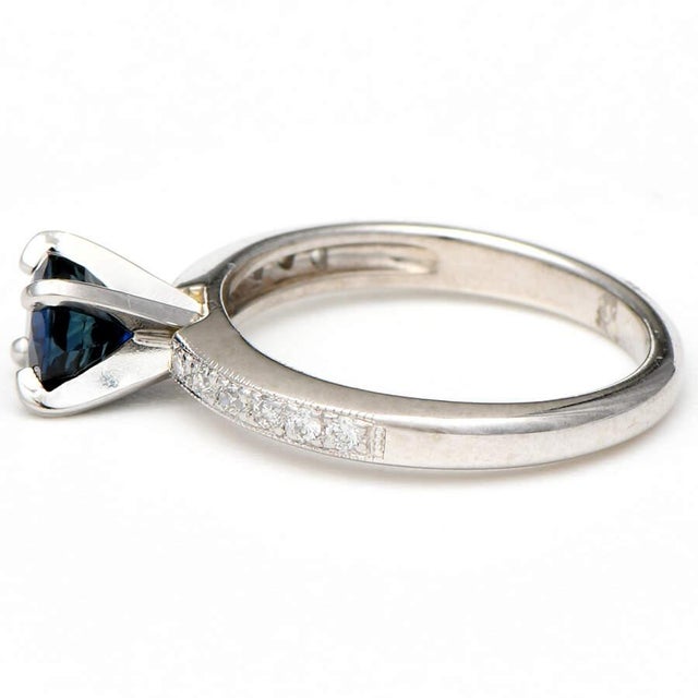 Contemporary Platinum Sapphire(0.65) & Diamond(0.10) Ring, size 5 For Sale - Image 3 of 5