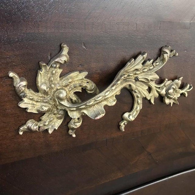 19th Century Italian Walnut and Inlaid Bow Front Commode For Sale - Image 14 of 16
