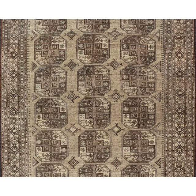 Mid 20th Century Hand-Knotted Turkomen Ersari Rug in Wool With All-Over Repeating Gul Design For Sale - Image 9 of 13