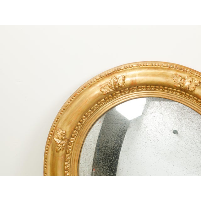 Pair of English Giltwood 1940s Round Convex Mirrors with Carved Oak Leaves For Sale - Image 11 of 11