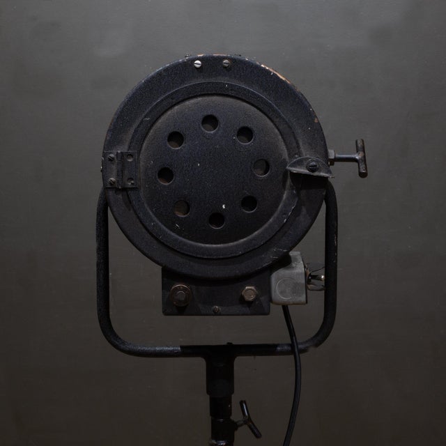 Metal Vintage Hollywood Stage Spotlight on Adjustable Steel Tripod c.1940 For Sale - Image 7 of 9