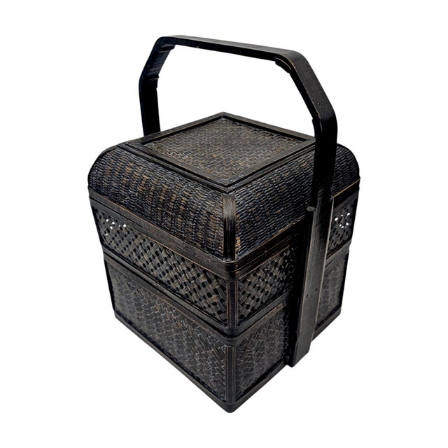 1970s Chinese Export Black Lacquer Wedding Basket With Bentwood Handle 13" For Sale - Image 5 of 14