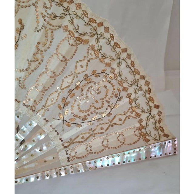 Antique European Embroidered Floral Fan with Sea Snail Shell Sticks, 1890 For Sale - Image 3 of 11