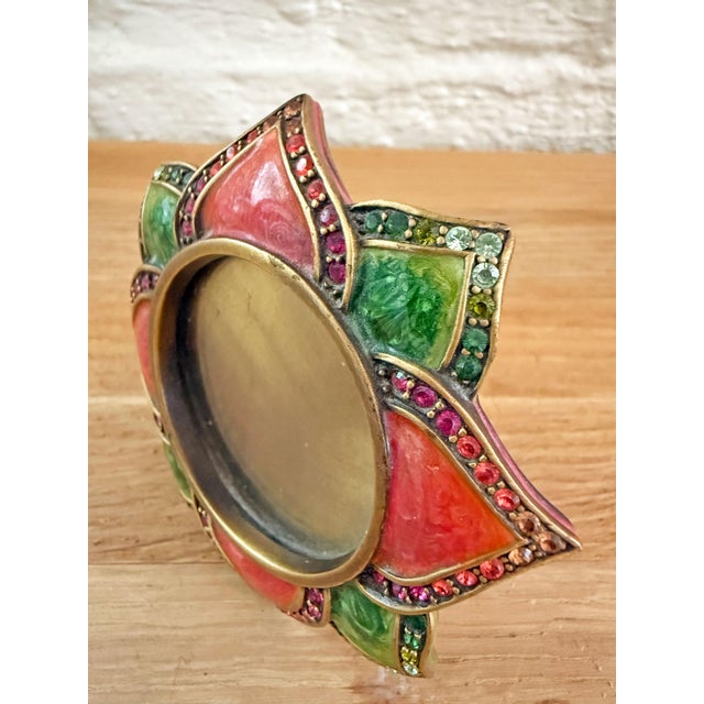 Metal Jay Strongwater Round Flower Enamel & Swarovski Bejeweled Small Frame For Sale - Image 7 of 8