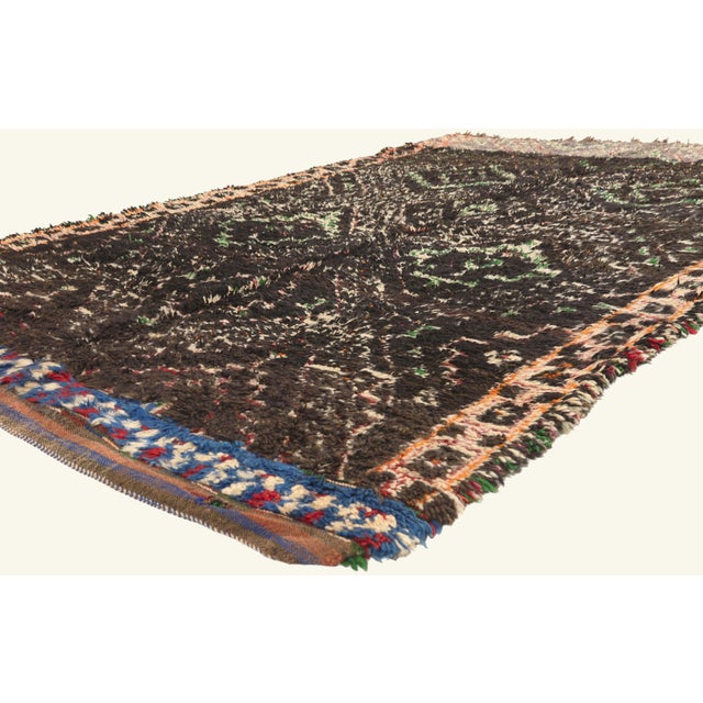 22089 Vintage Beni MGuild Moroccan Rug, 05'11 x 09'05. The Guardian's Dominion: A Vintage Beni M'Guild Moroccan...