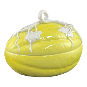 Mid 20th Century Mottahedeh Ceramic Melon Shape Lidded Tureen