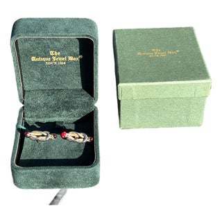 Early 20th Century English Market Ruby Glass / Yellow Double Knot Cufflinks For Sale