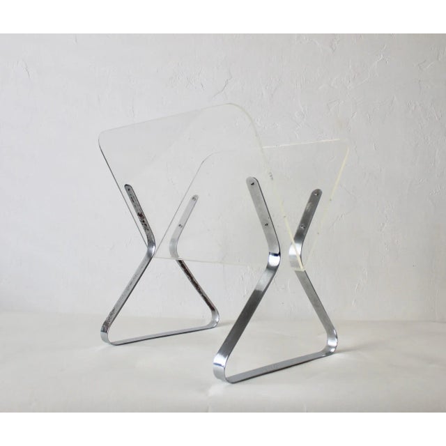 Vintage 1970s Milo Baughman Style Lucite Chrome V-Shape Magazine Rack For Sale - Image 11 of 12