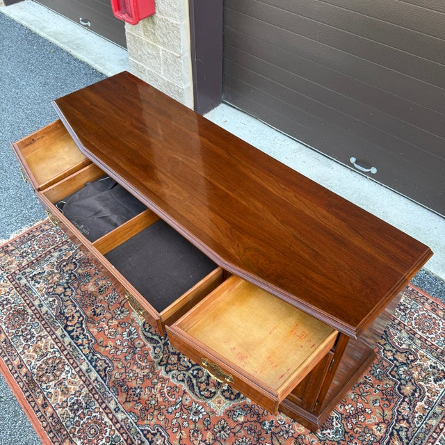 American 1980s Knob Creek / Ethan Allen Traditional Georgian Solid Cherry 4 Door 6 Drawer Buffet or Sideboard (31-6311) For Sale - Image 3 of 16