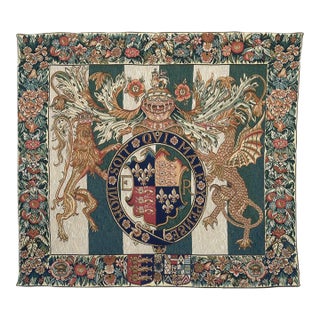 Royal Arms of England Tapestry - 70 X 94 Cm (2'4" X 3'1") - Requires Rod Size 2 For Sale