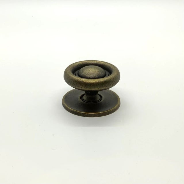 Baker Knob With Back Plate in Antique Brass For Sale In Atlanta - Image 6 of 6