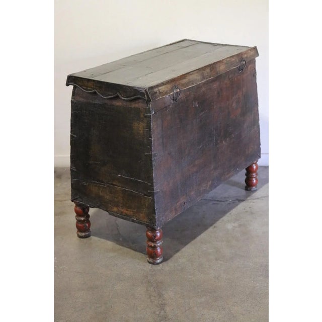 Late 18th Century Panted Wooden Truck From Tibet For Sale - Image 4 of 10